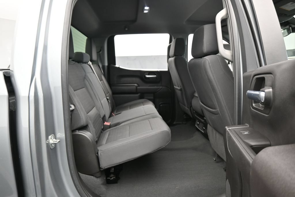 Used 2025 Chevrolet Silverado 1500 Custom w/ Turbomax Blackout Package RWD image 32