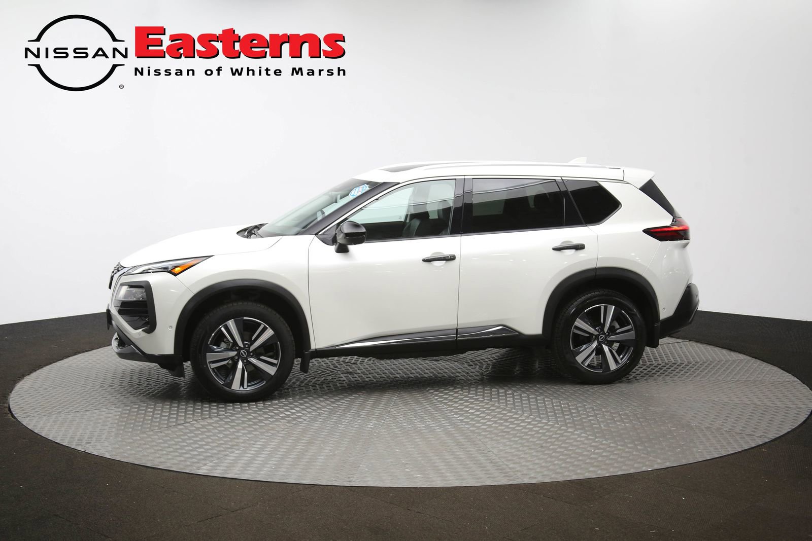 Used 2022 Nissan Rogue SL w/ SL Premium Package image 61