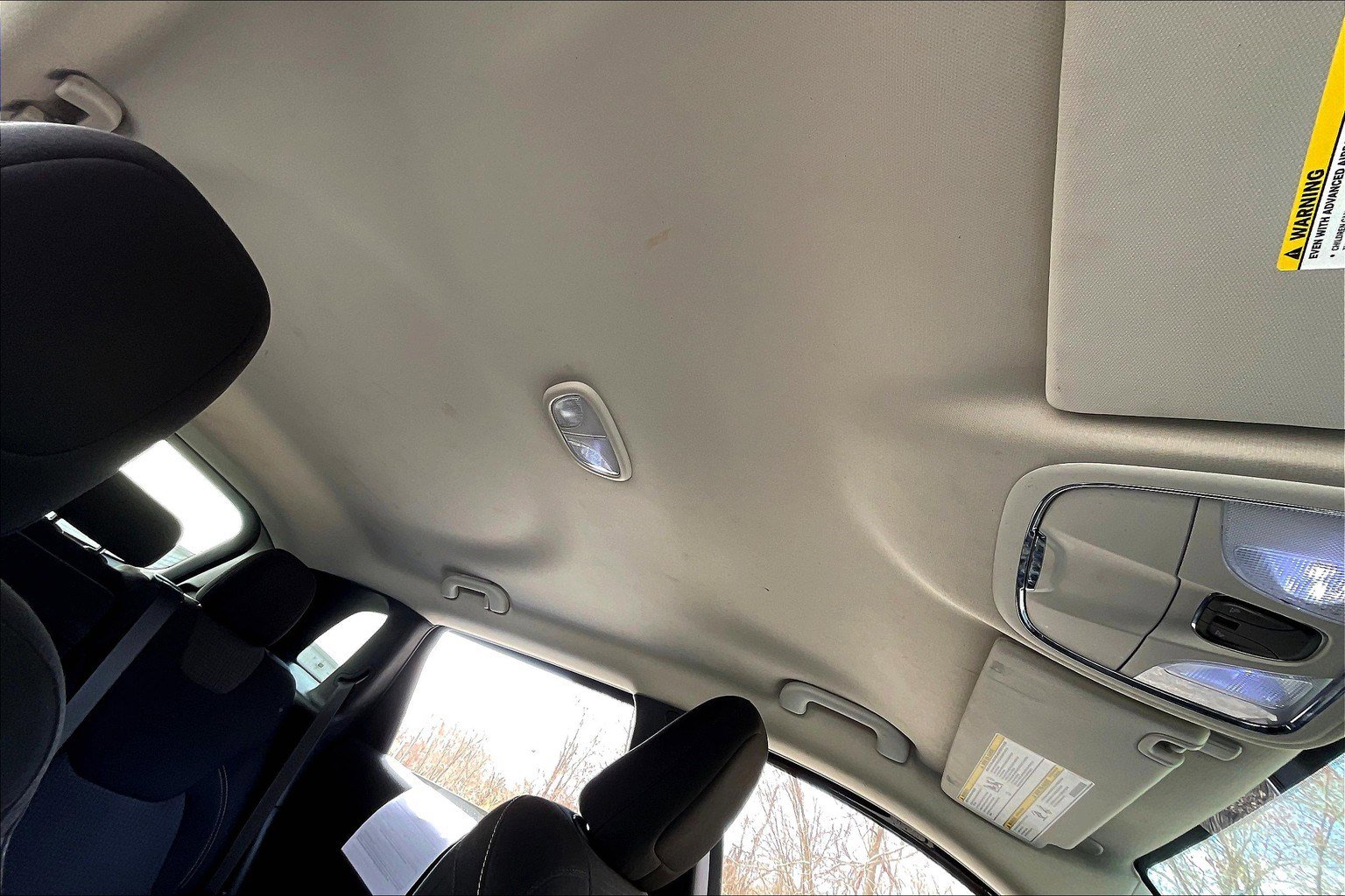 Used 2016 Jeep Cherokee Latitude w/ Cold Weather Group image 16