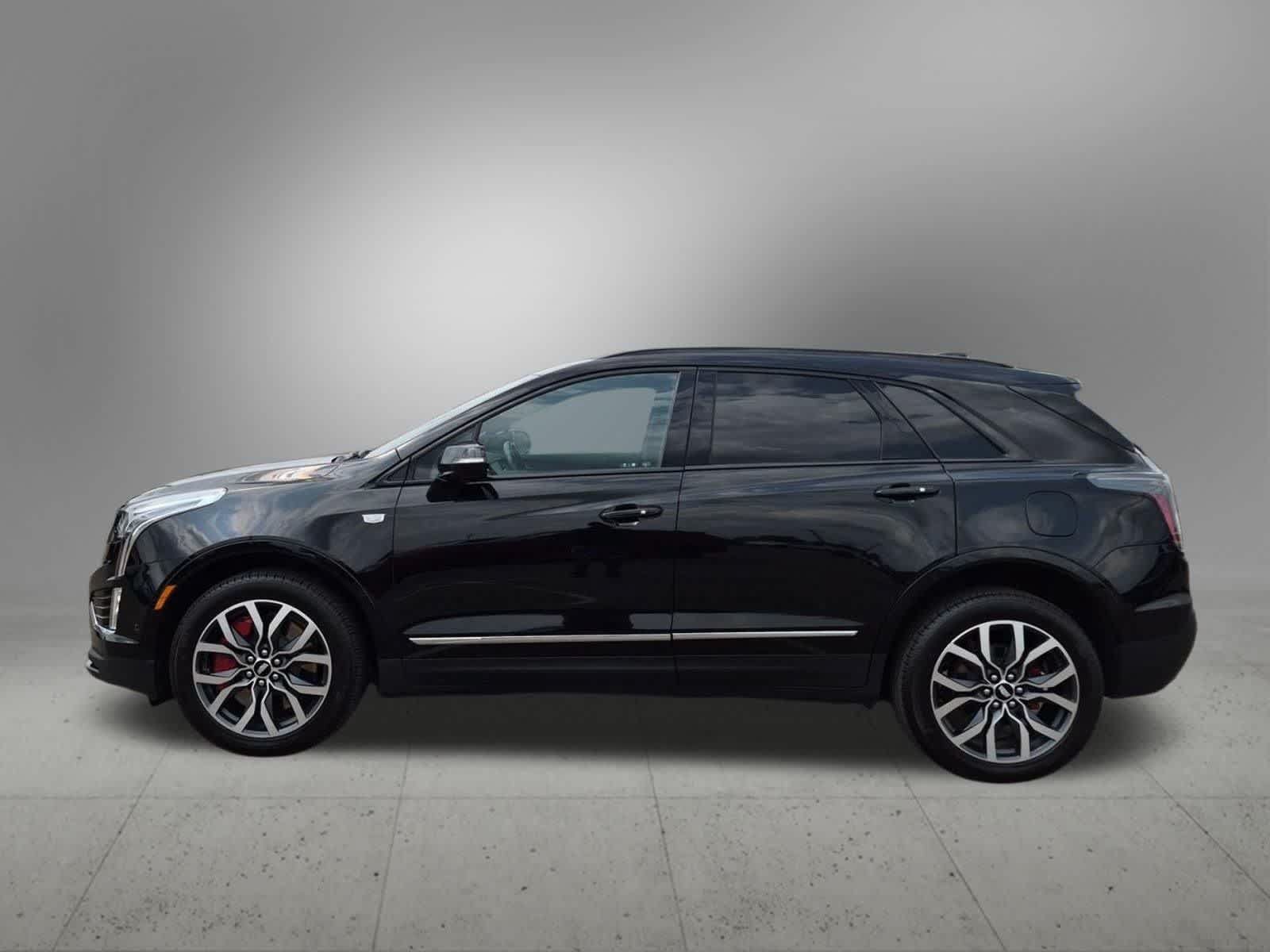 Used 2023 Cadillac XT5 Sportv w/ Platinum Package AWD/4WD image 3