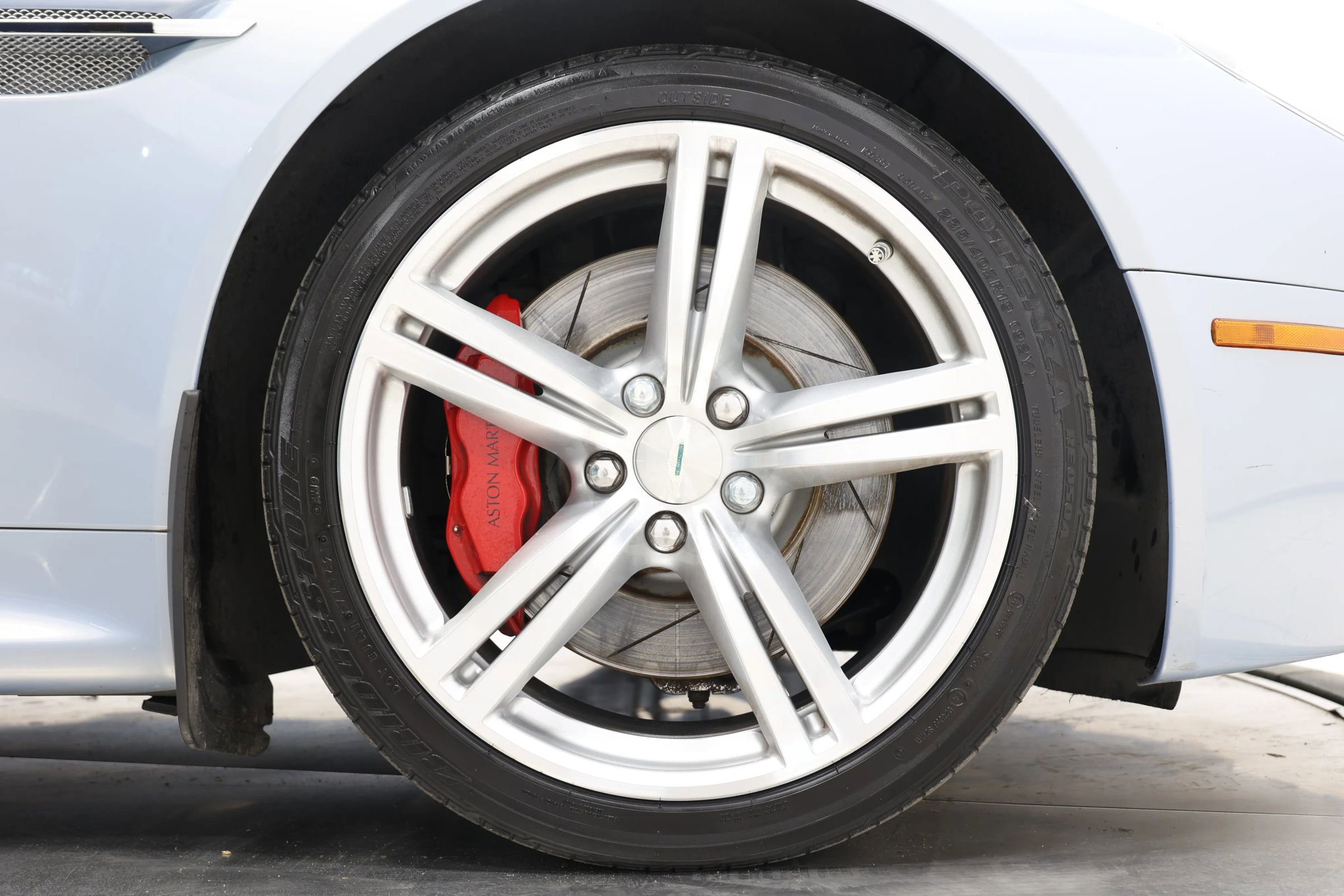 Used 2011 Aston Martin V8 Vantage Coupe image 80