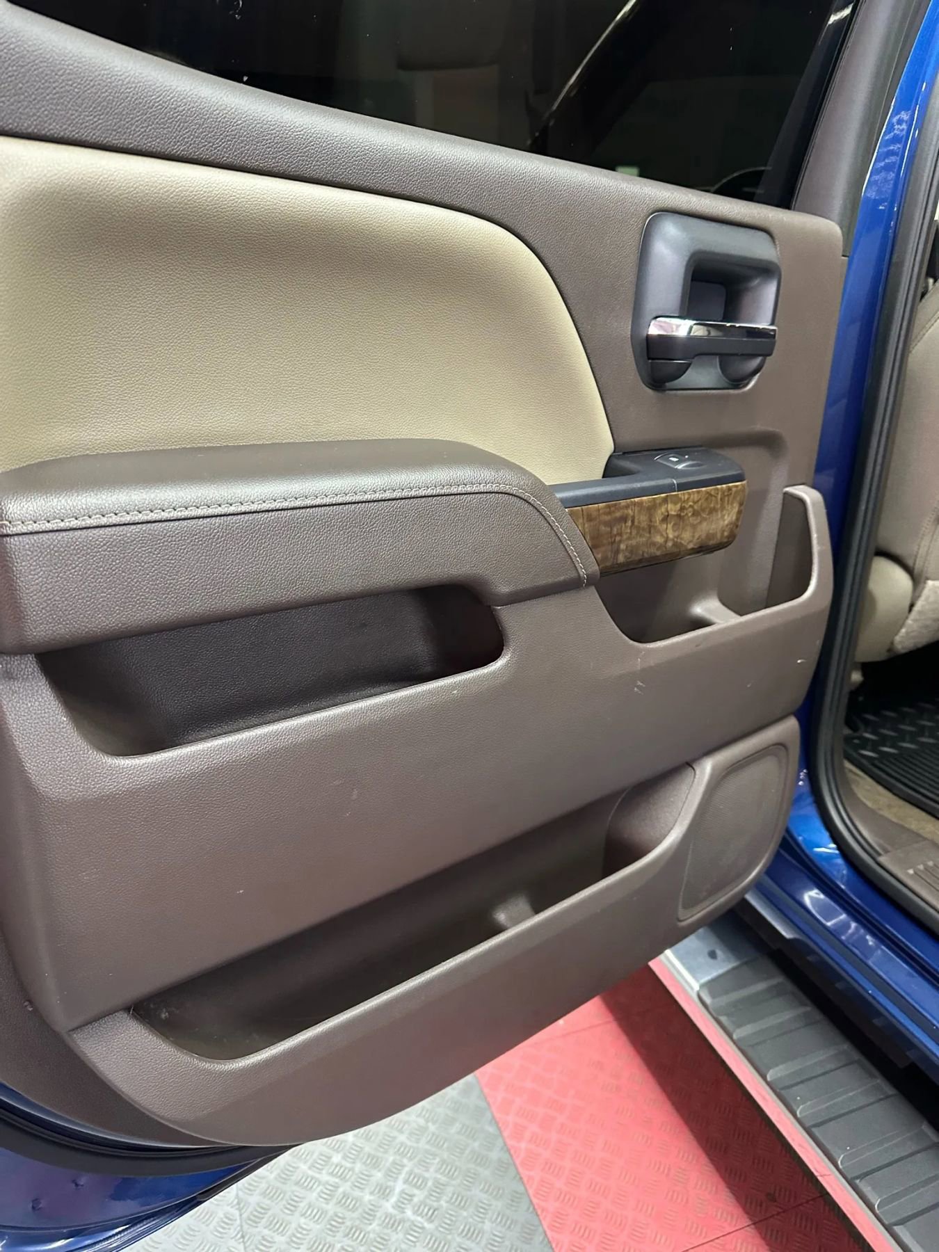 Used 2017 Chevrolet Silverado 1500 LT w/ All Star Edition image 22