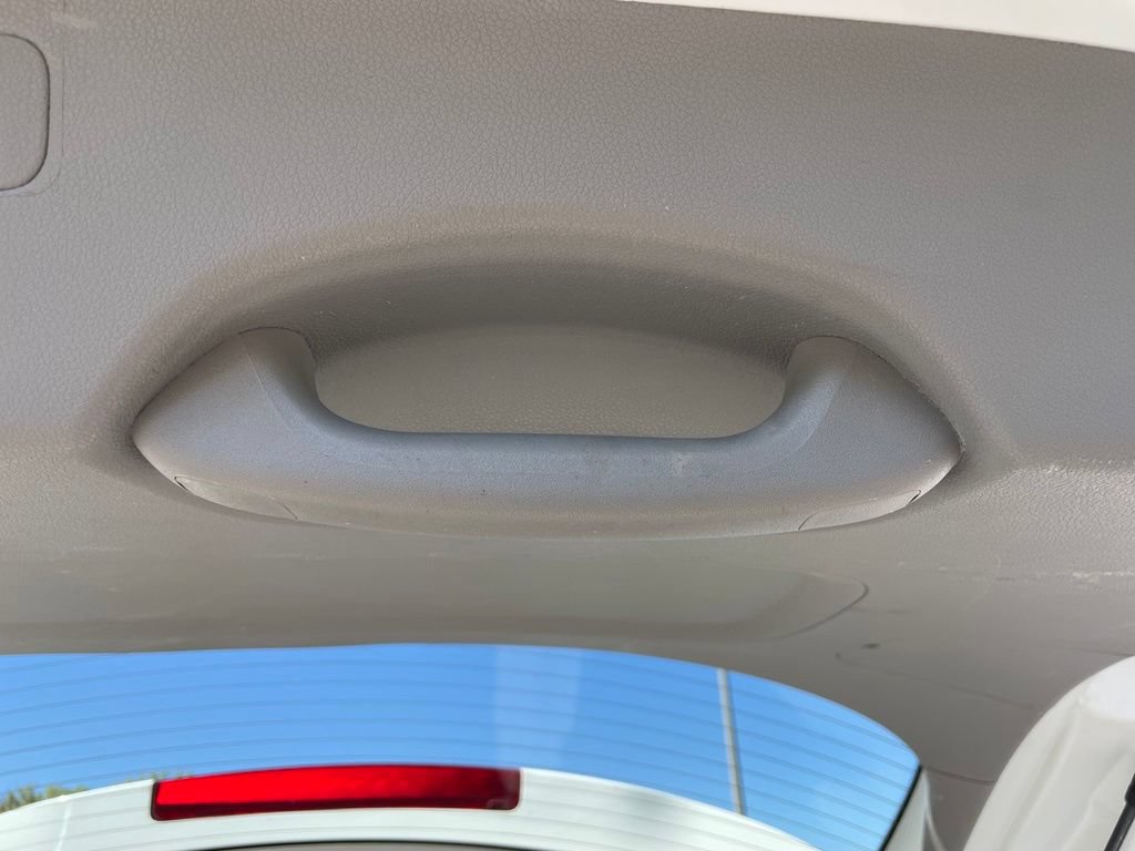 Used 2017 Kia Sedona LX FWD image 42