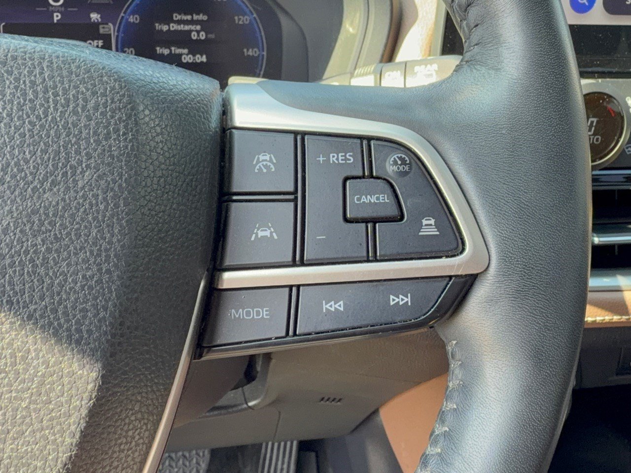 Used 2024 Toyota Grand Highlander AWD image 19