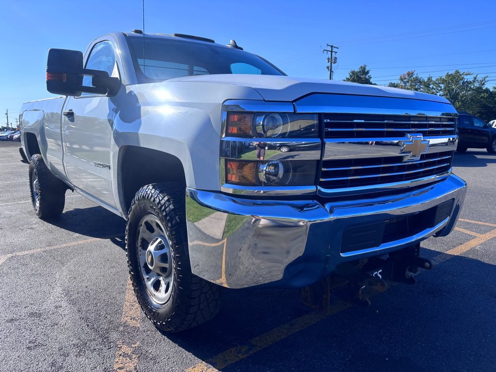 Used 2016 Chevrolet Silverado 3500 W/T w/ WT Convenience Package AWD/4WD image 4
