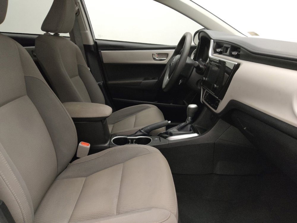 Used 2019 Toyota Corolla LE image 21