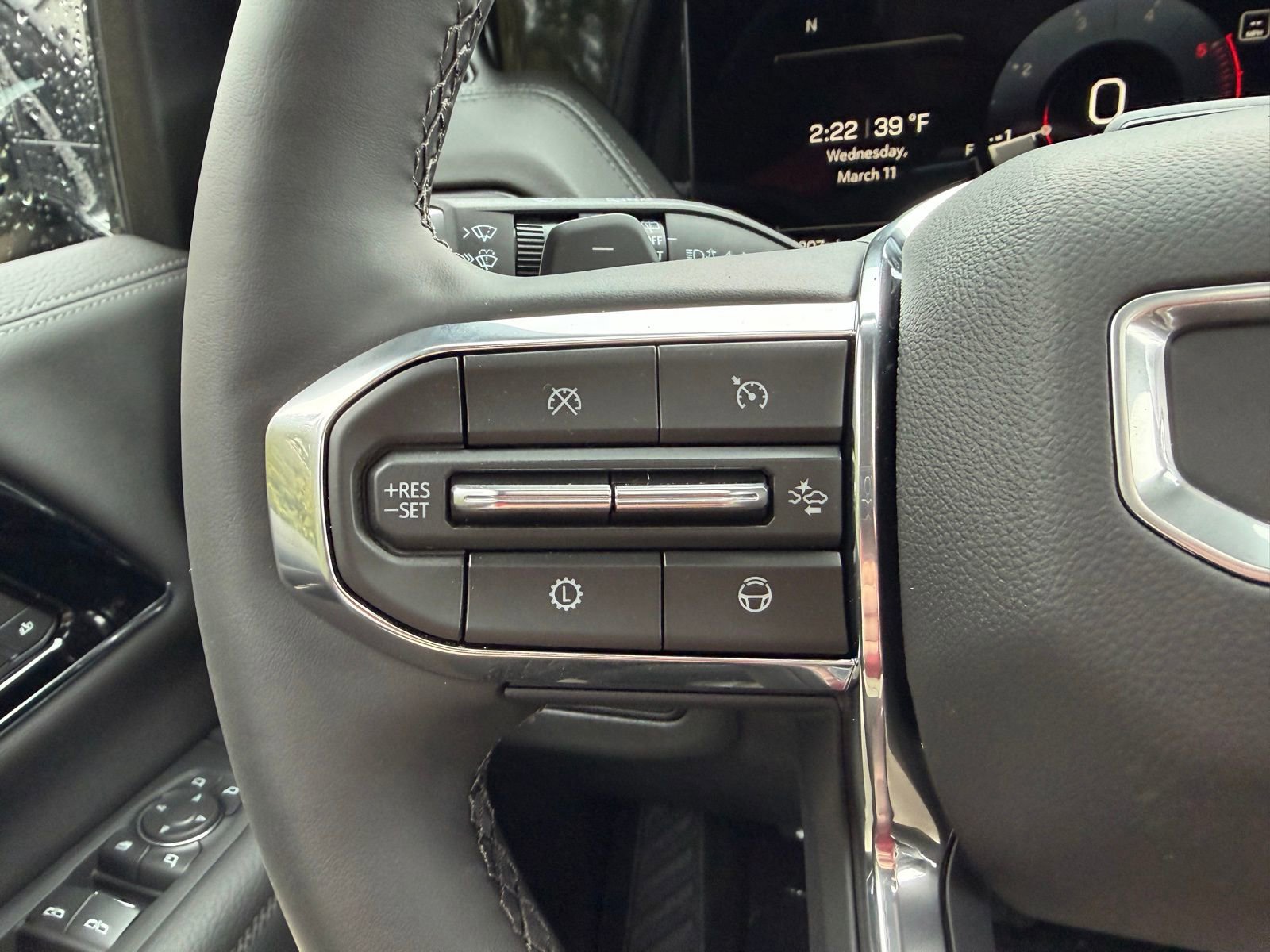 New 2026 GMC Yukon XL Denali image 14