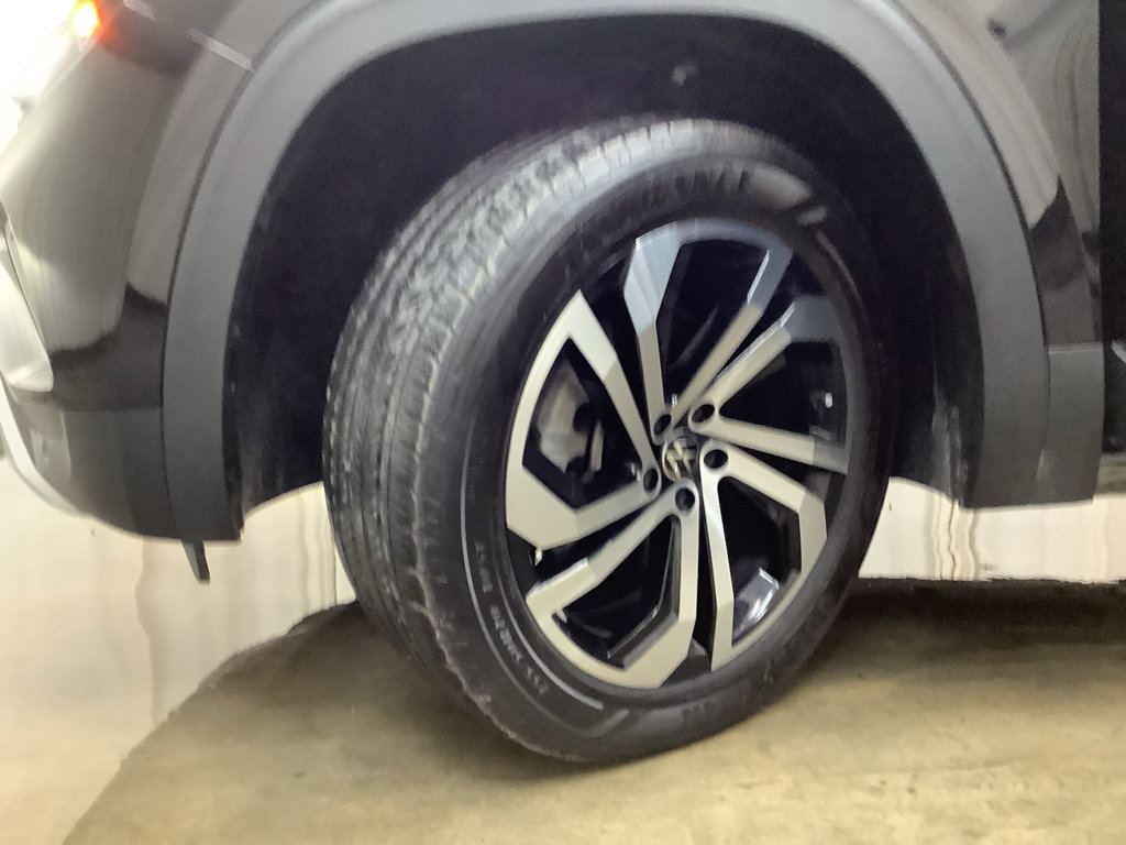 Used 2022 Volkswagen Atlas SEL AWD/4WD image 26