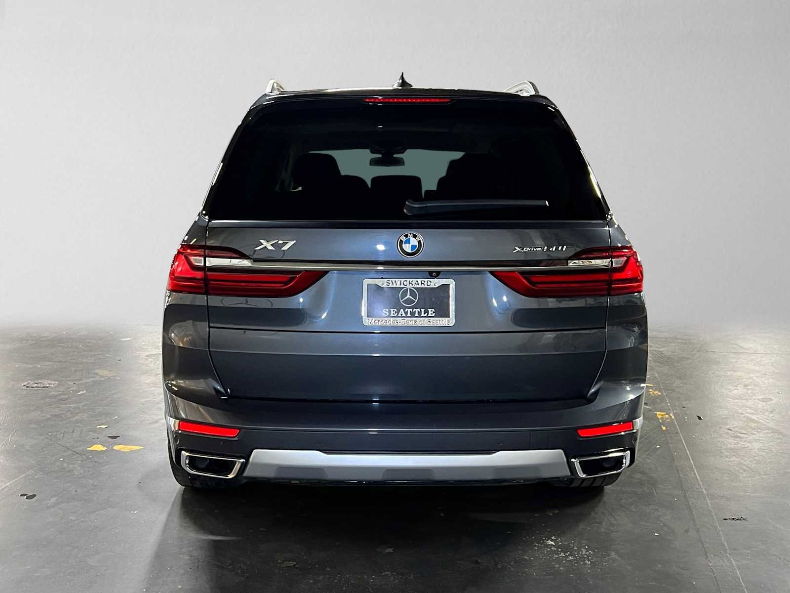 Used 2019 BMW X7 xDrive50i w/ Premium Package AWD/4WD image 4