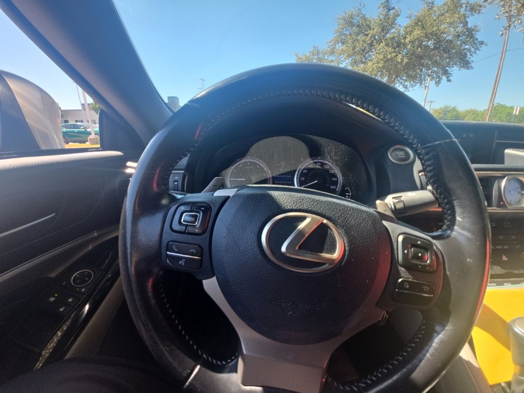 Used 2016 Lexus RC 200t RWD image 15