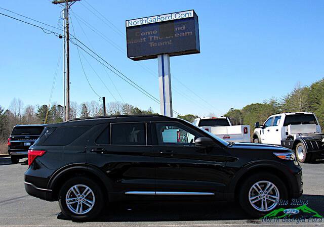 Used 2023 Ford Explorer XLT image 6