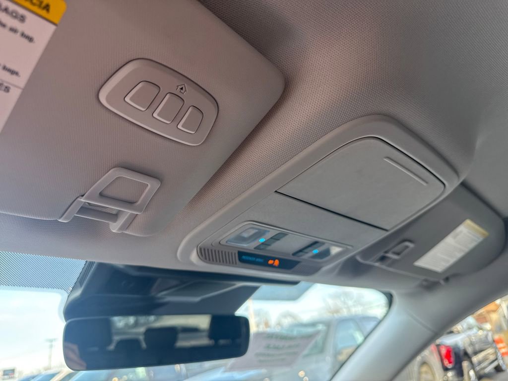 Used 2025 Ford Mustang Mach-E Select w/ Comfort Package Lite image 41