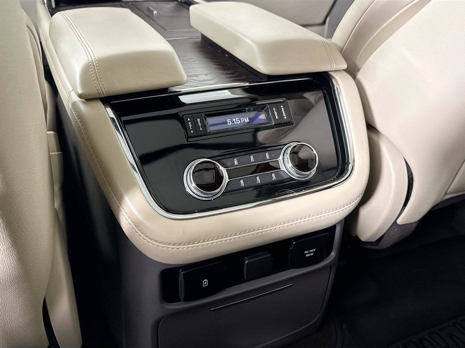 Used 2021 Lincoln Navigator Reserve w/ Luxury Package AWD/4WD image 35