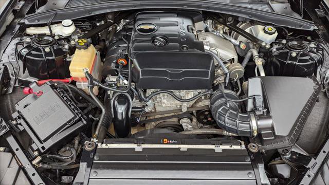 Used 2020 Chevrolet Camaro LT image 28