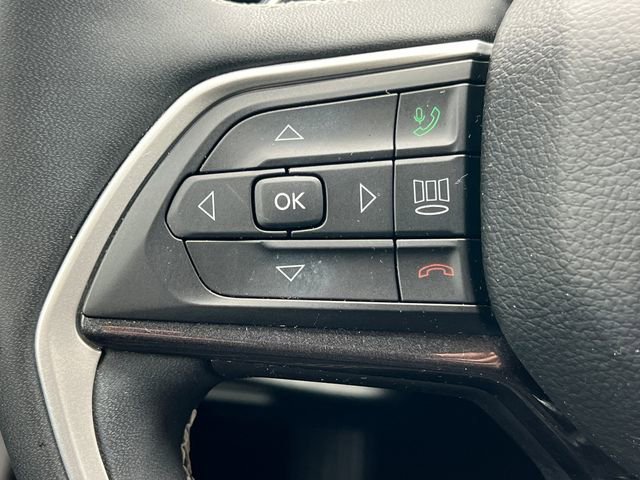 Used 2023 Jeep Grand Cherokee L Laredo image 22