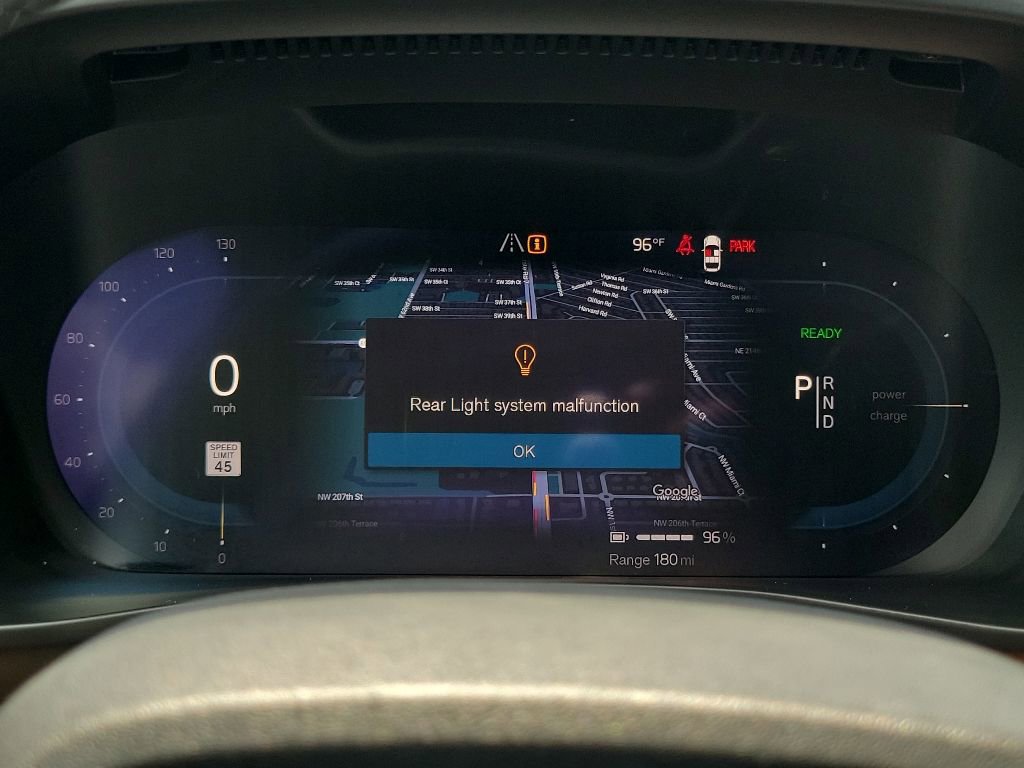 Used 2023 Volvo C40 P8 Recharge Plus AWD/4WD image 18