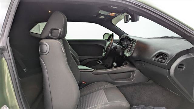 Used 2018 Dodge Challenger R/T w/ Performance Handling Group RWD image 16