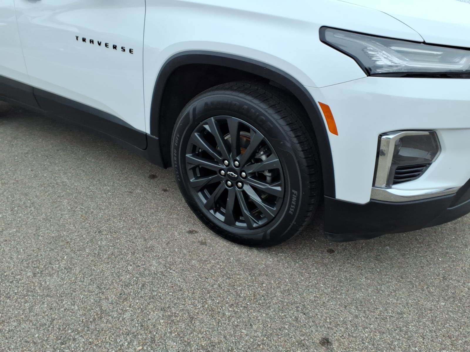 Certified 2023 Chevrolet Traverse RS w/ LPO, Floor Liner Package image 4