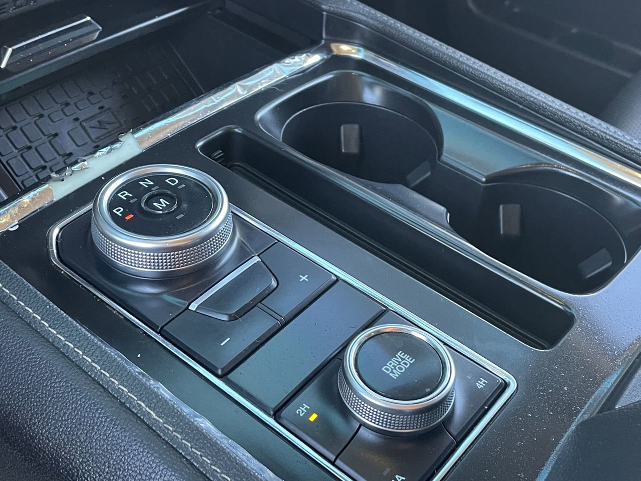 Used 2022 Ford Expedition XLT image 28