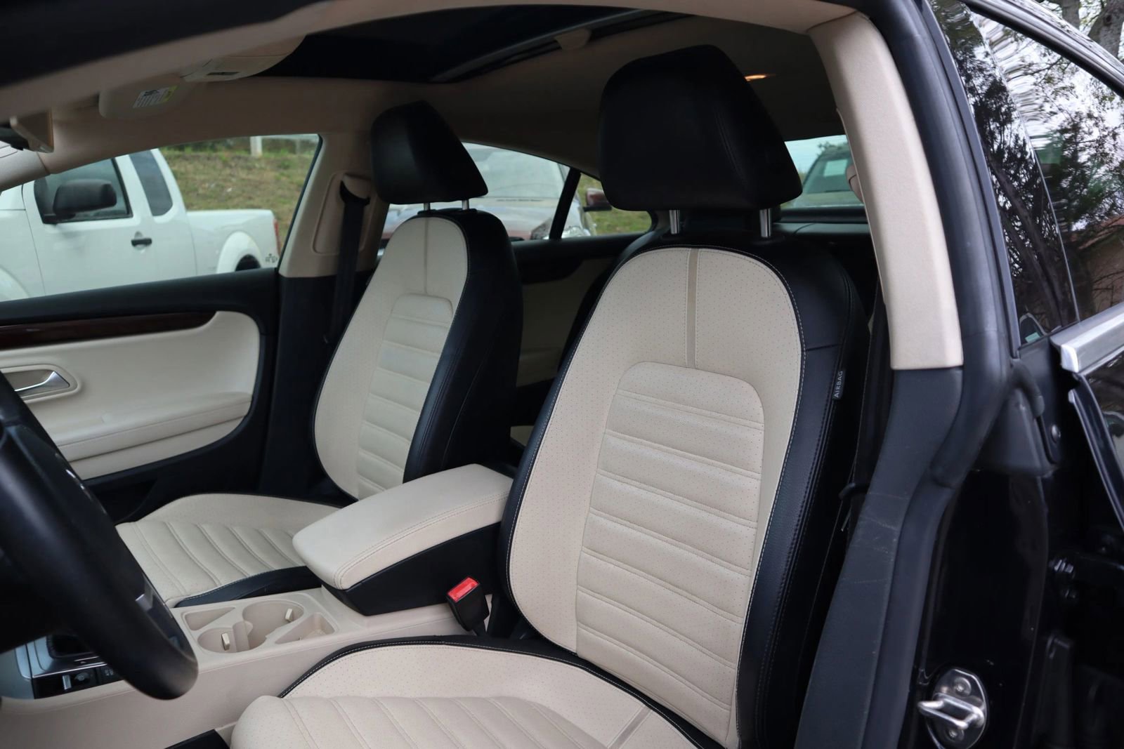 Used 2012 Volkswagen CC Lux Plus image 10