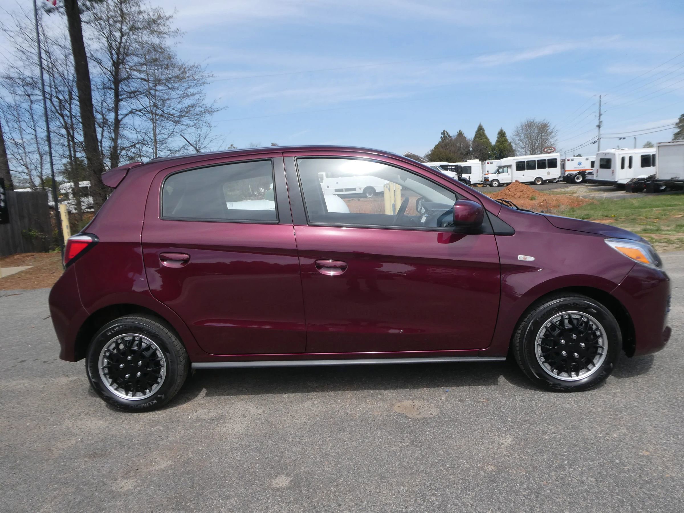 Used 2021 Mitsubishi Mirage ES image 4