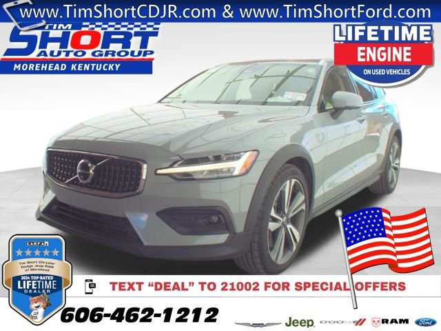Used 2025 Volvo V60 B5 Cross Country Plus