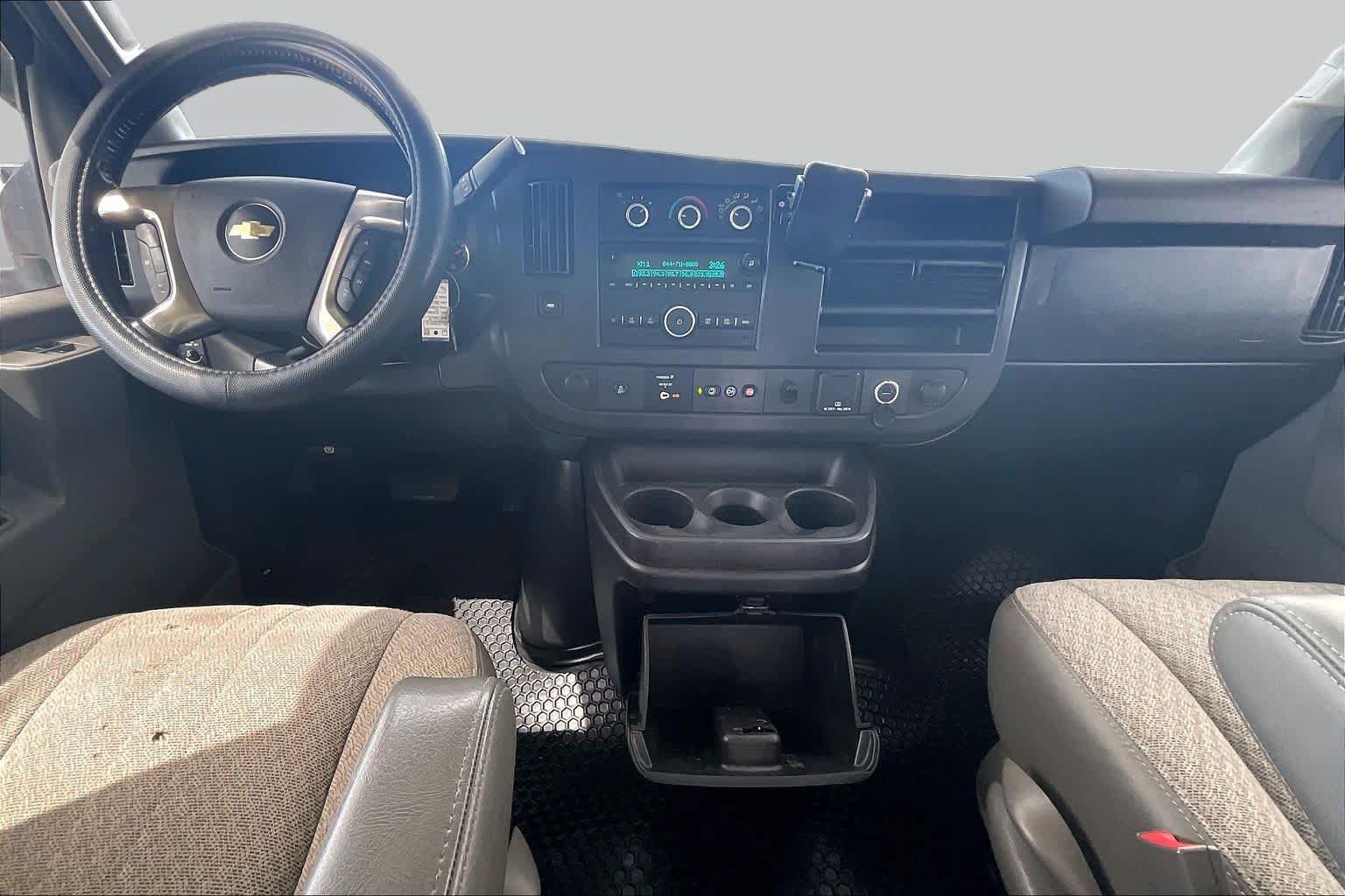 Used 2019 Chevrolet Express 3500 w/ Power Convenience Package RWD image 12