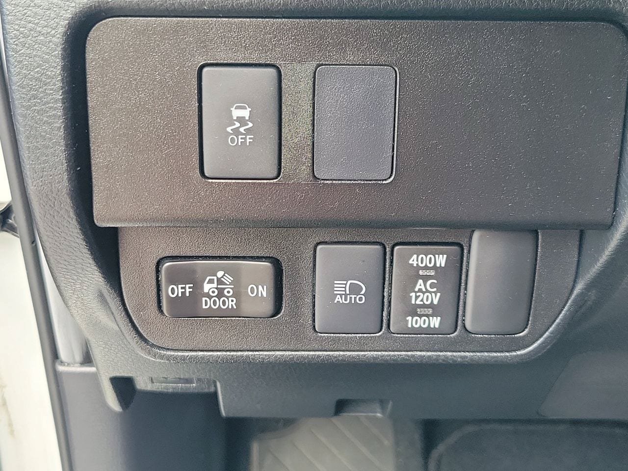 Used 2021 Toyota Tacoma TRD Off-Road RWD image 30