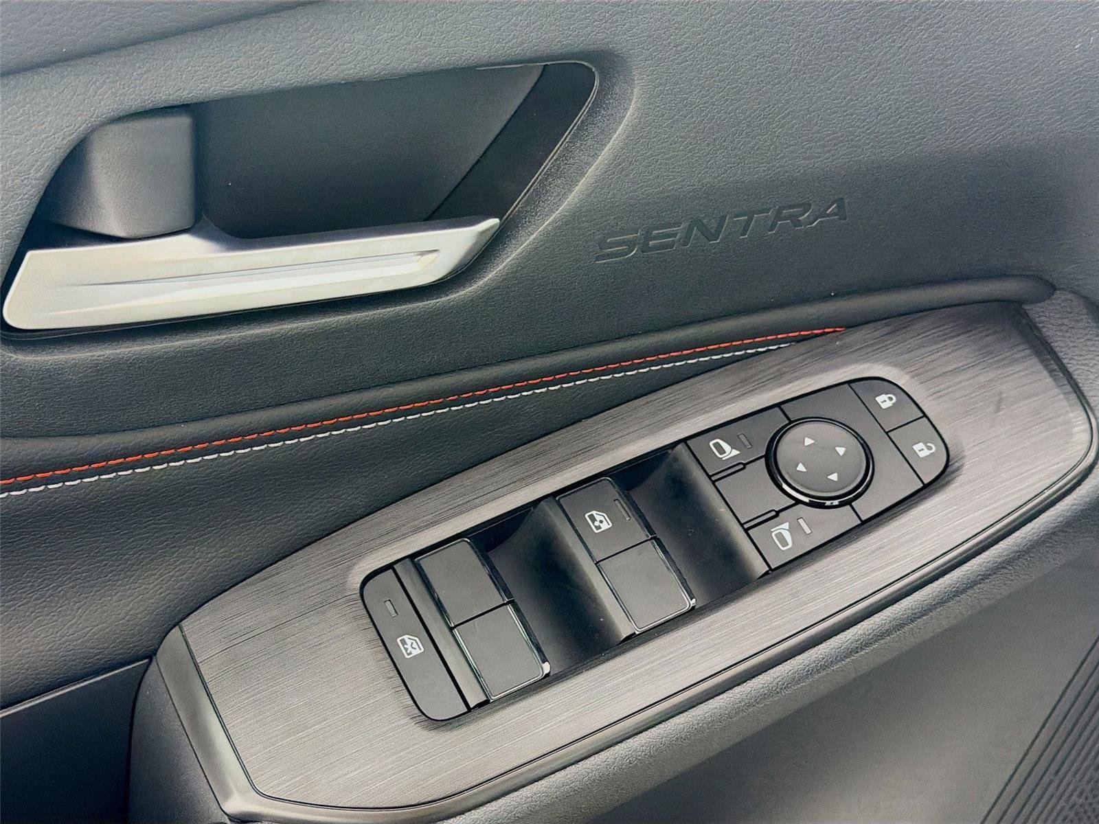 New 2026 Nissan Sentra SR w/ SR Premium Package FWD image 17