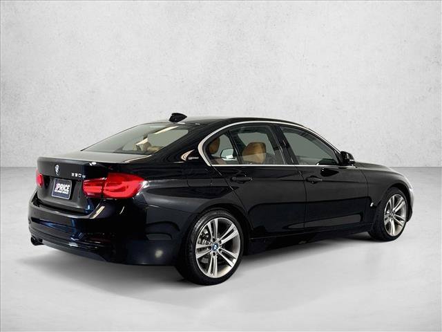 Used 2018 BMW 330e w/ Premium Package RWD image 5