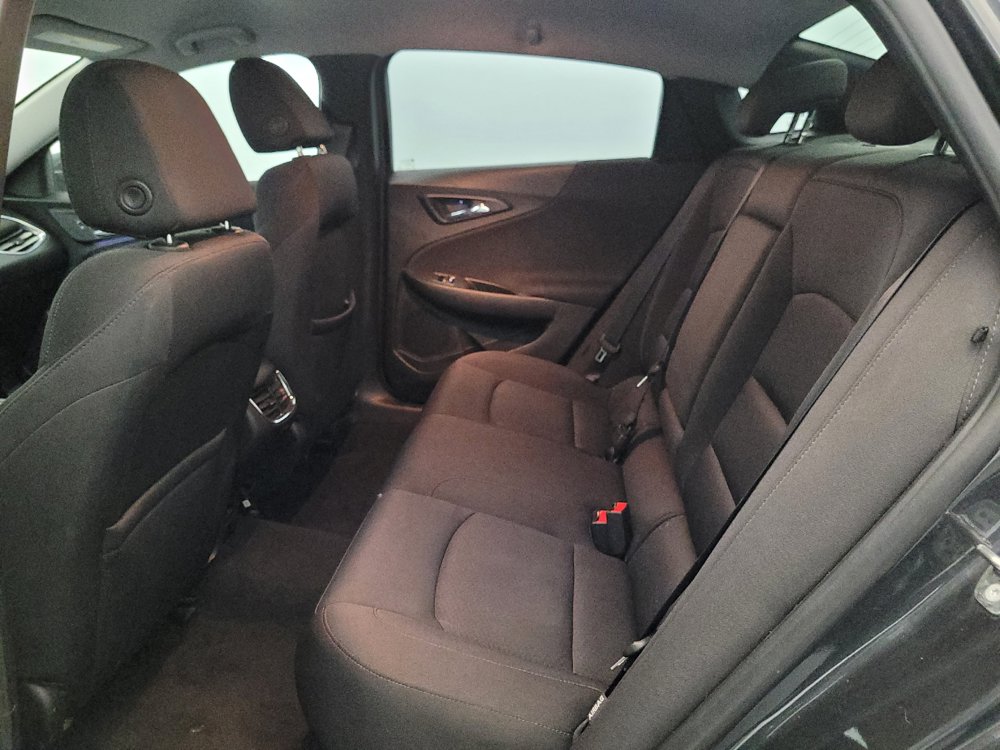 Used 2018 Chevrolet Malibu LT FWD image 18
