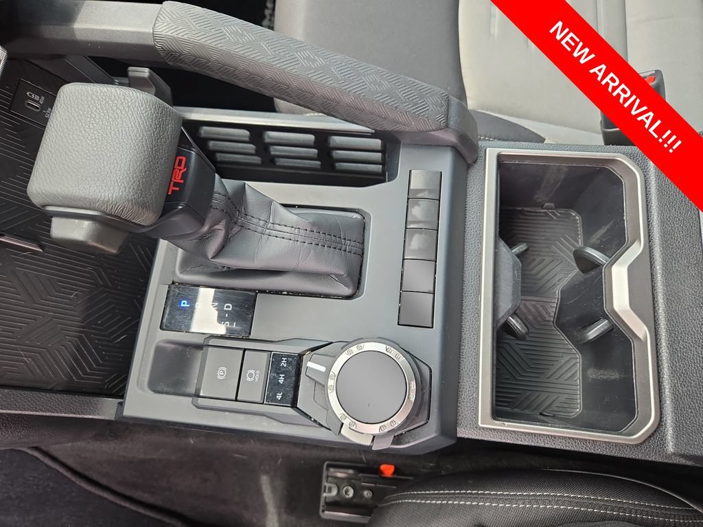Used 2025 Toyota Tacoma TRD Sport AWD/4WD image 23