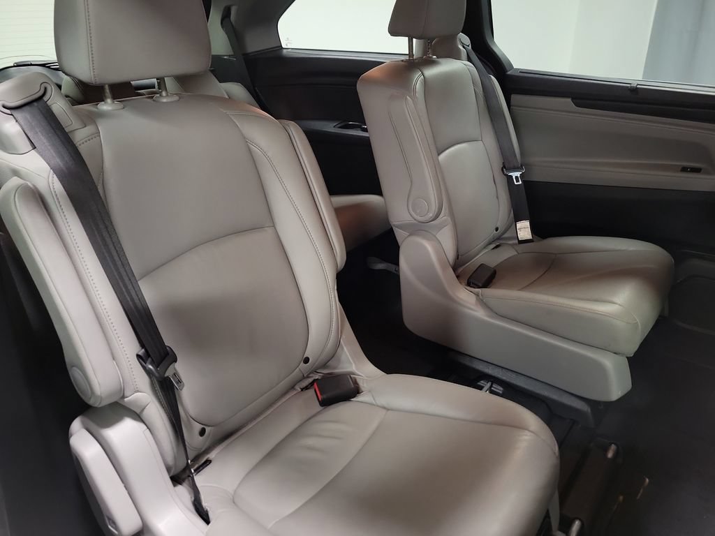 Used 2018 Honda Odyssey EX-L image 32