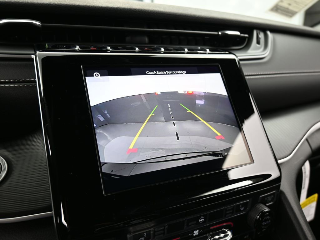 Used 2024 Jeep Grand Cherokee L Laredo w/ Luxury Tech Group I image 19