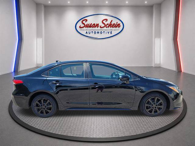 Used 2024 Toyota Corolla LE FWD image 22