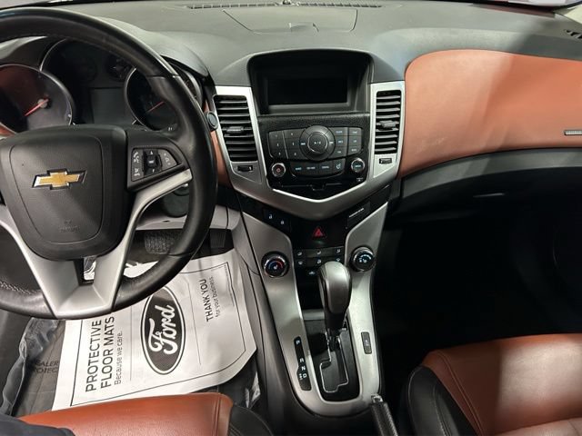 Used 2011 Chevrolet Cruze LT FWD image 2