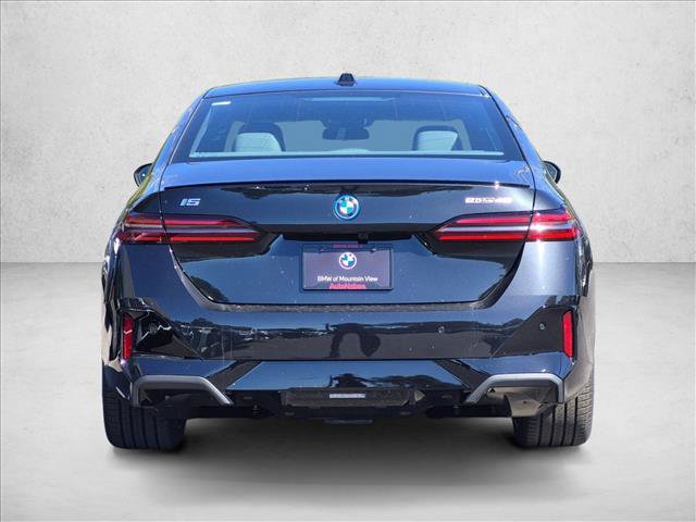 New 2027 BMW i5 M60 w/ M Sport Package RWD image 7