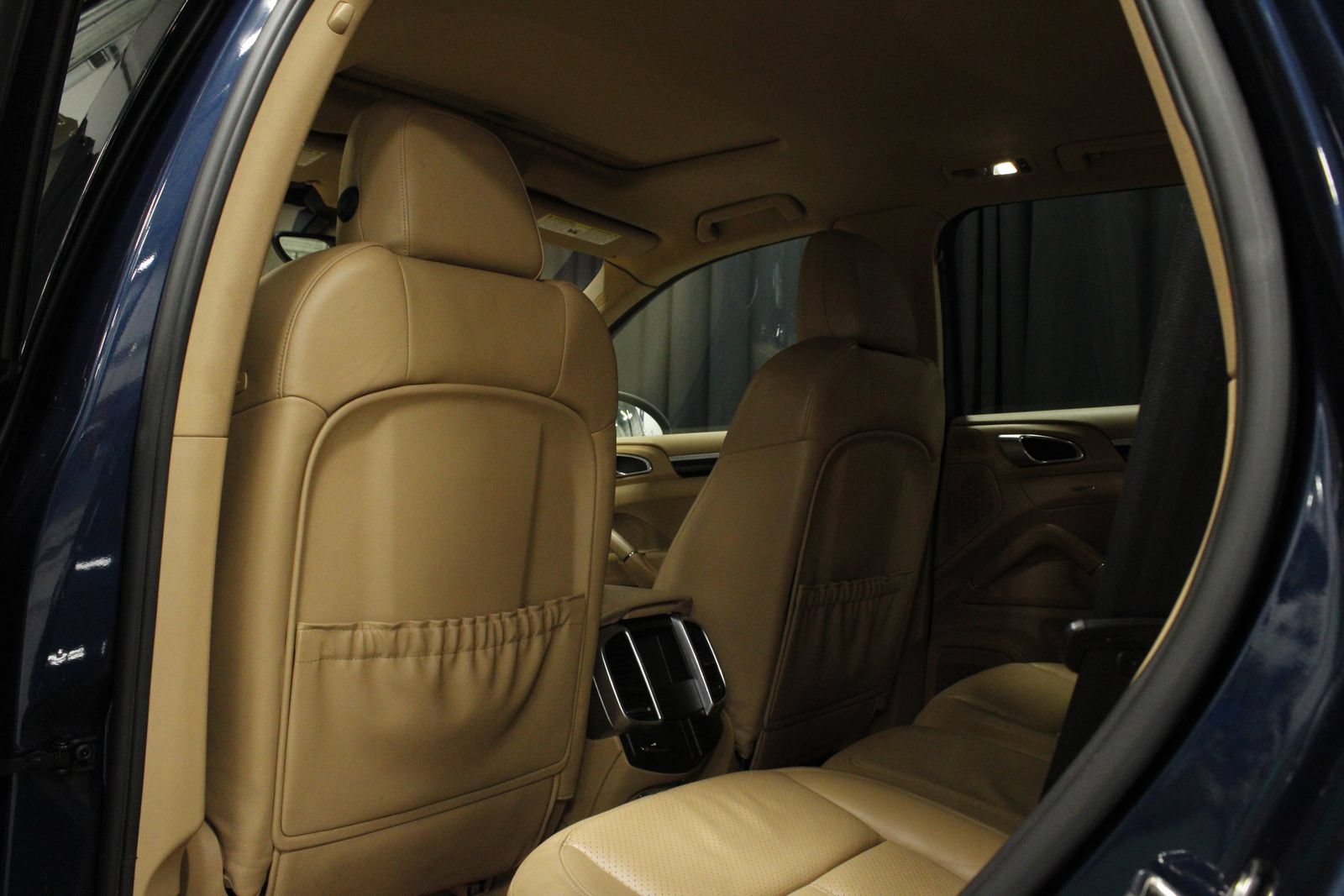 Used 2011 Porsche Cayenne S AWD/4WD image 18
