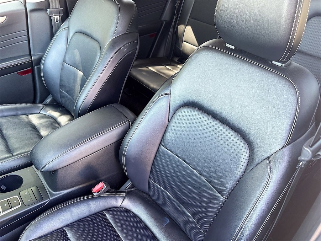 Used 2022 Ford Escape SEL image 20