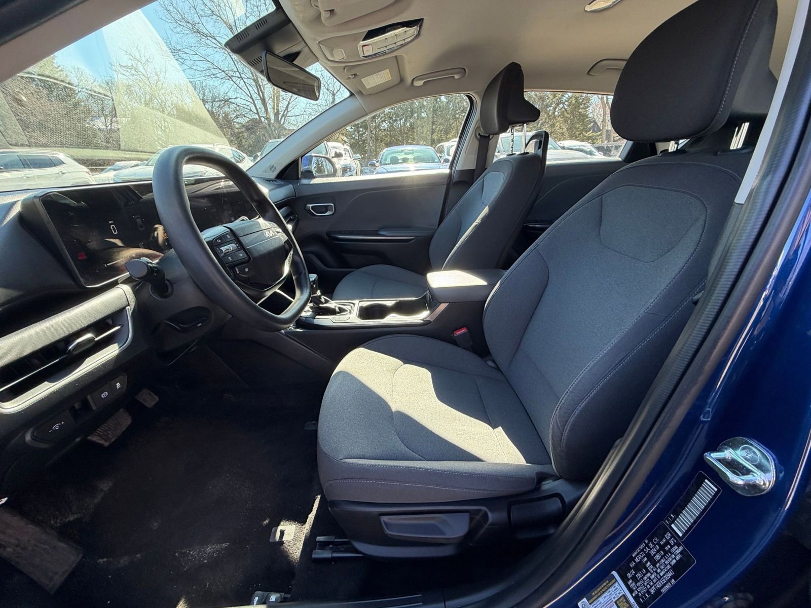 Used 2025 Kia K4 FWD image 25