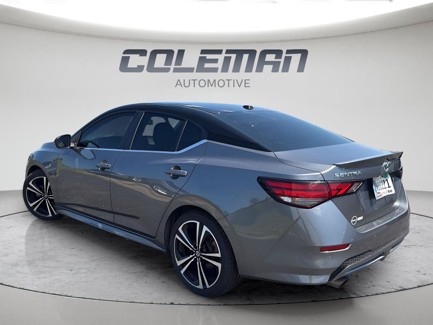 Used 2020 Nissan Sentra SR w/ Premium Package FWD image 5