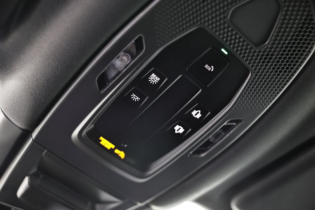 Used 2024 Porsche Cayenne Coupe AWD/4WD image 42