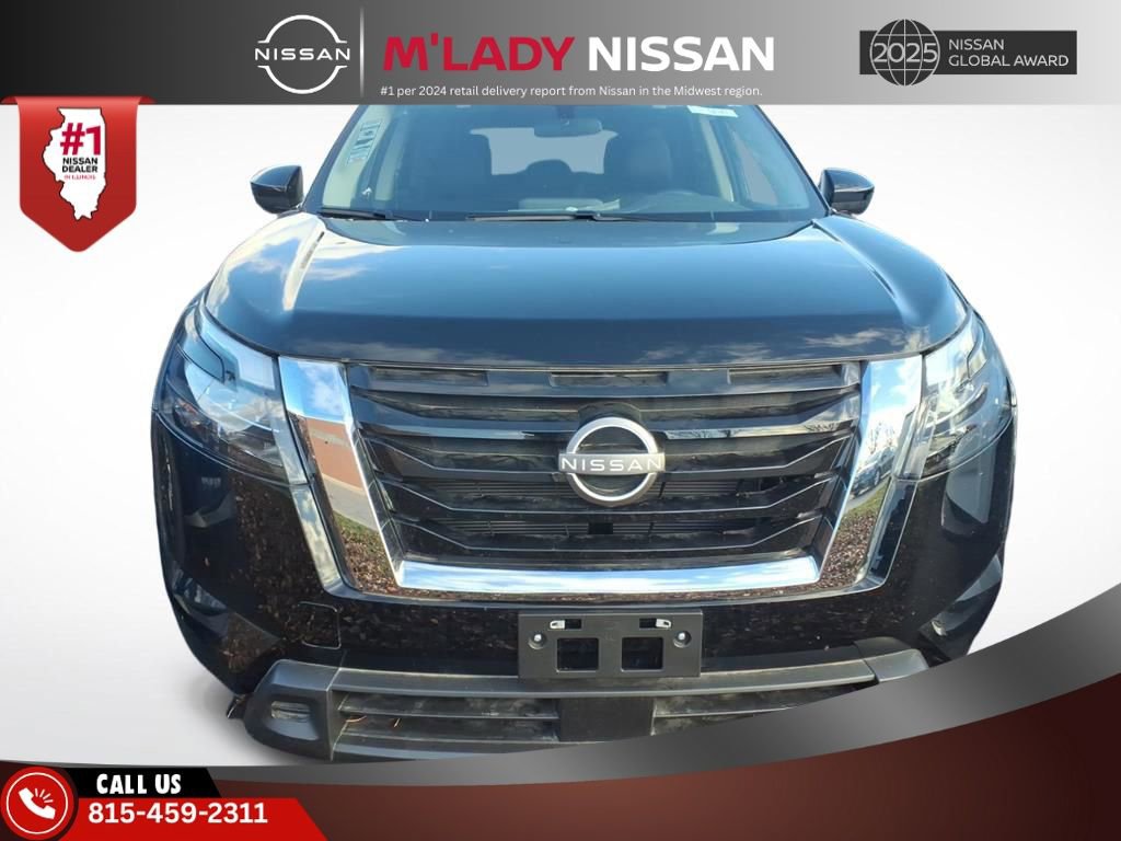 New 2025 Nissan Pathfinder S w/ Cargo Package image 2