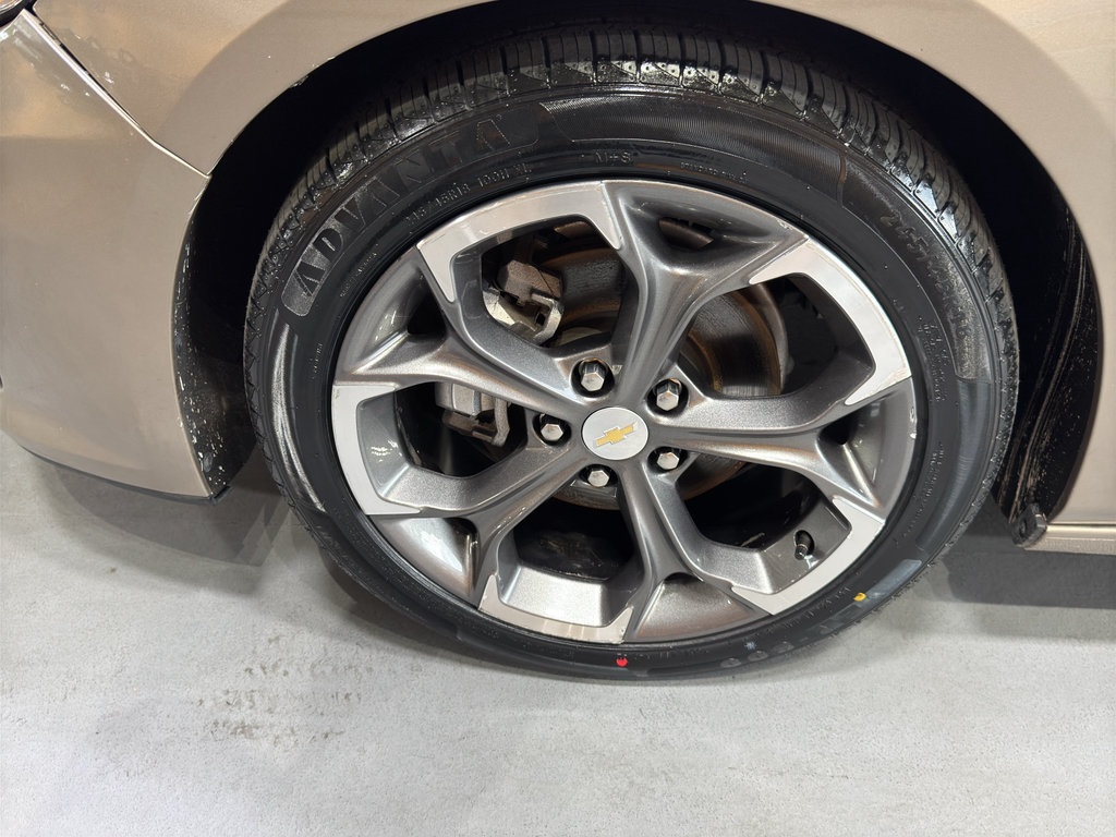 Used 2024 Chevrolet Malibu LT FWD image 9
