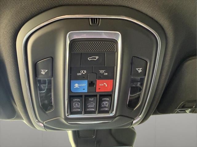 New 2026 Jeep Grand Cherokee L Limited AWD/4WD image 39