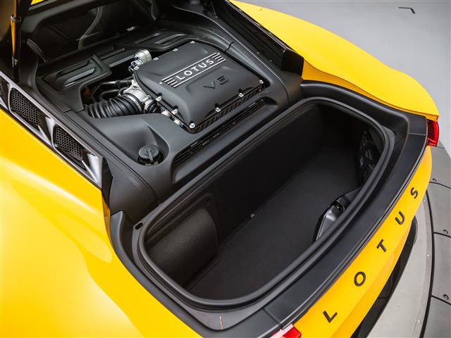 Used 2025 Lotus Emira RWD image 27