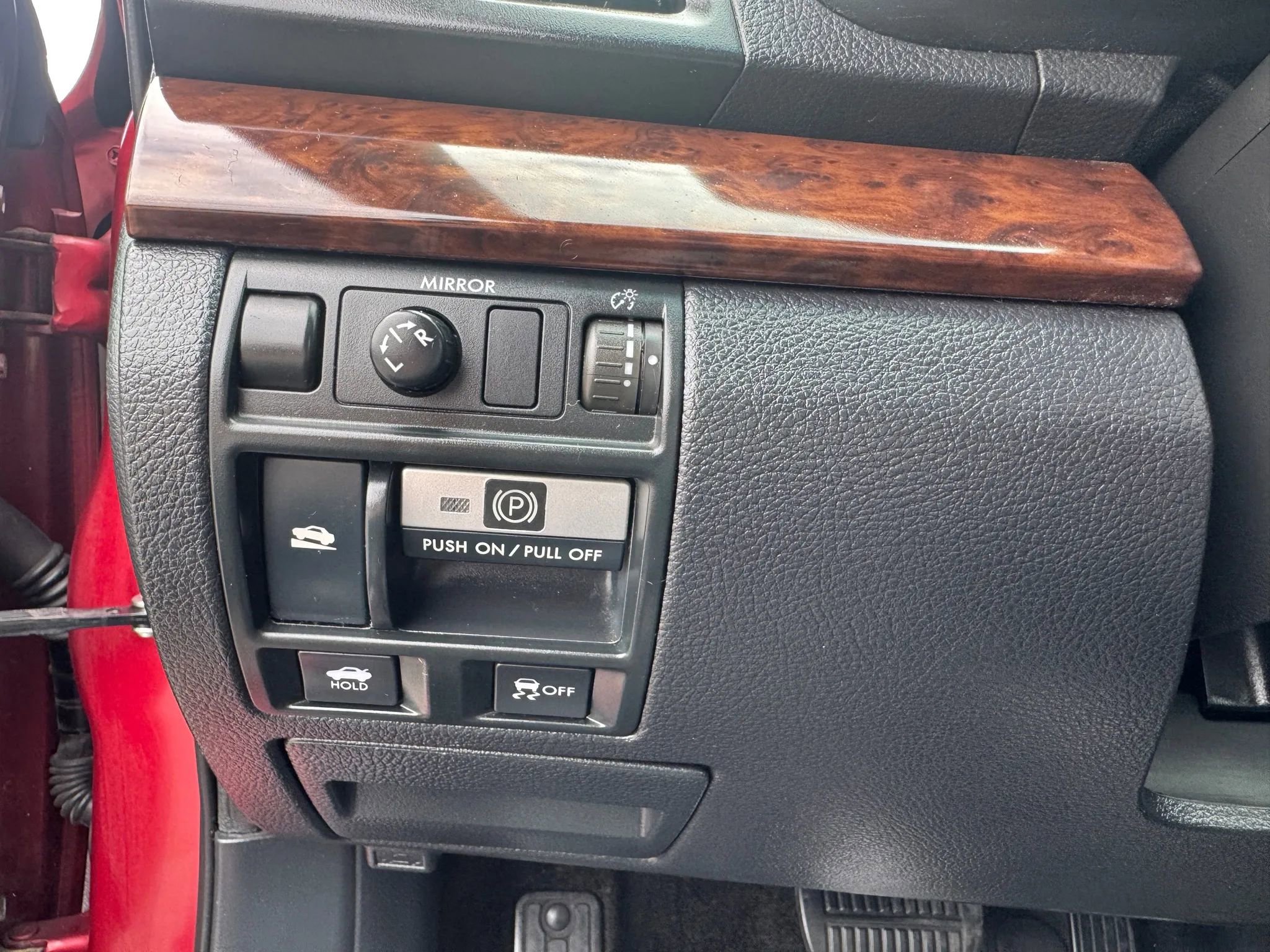 Used 2013 Subaru Legacy 2.5i Limited AWD/4WD image 31