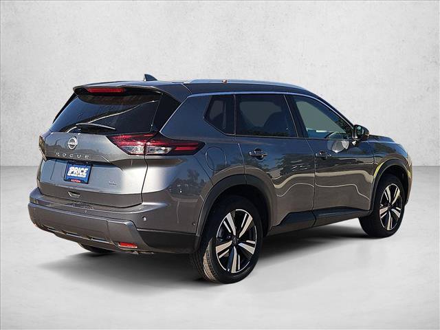 Used 2026 Nissan Rogue SL FWD image 5