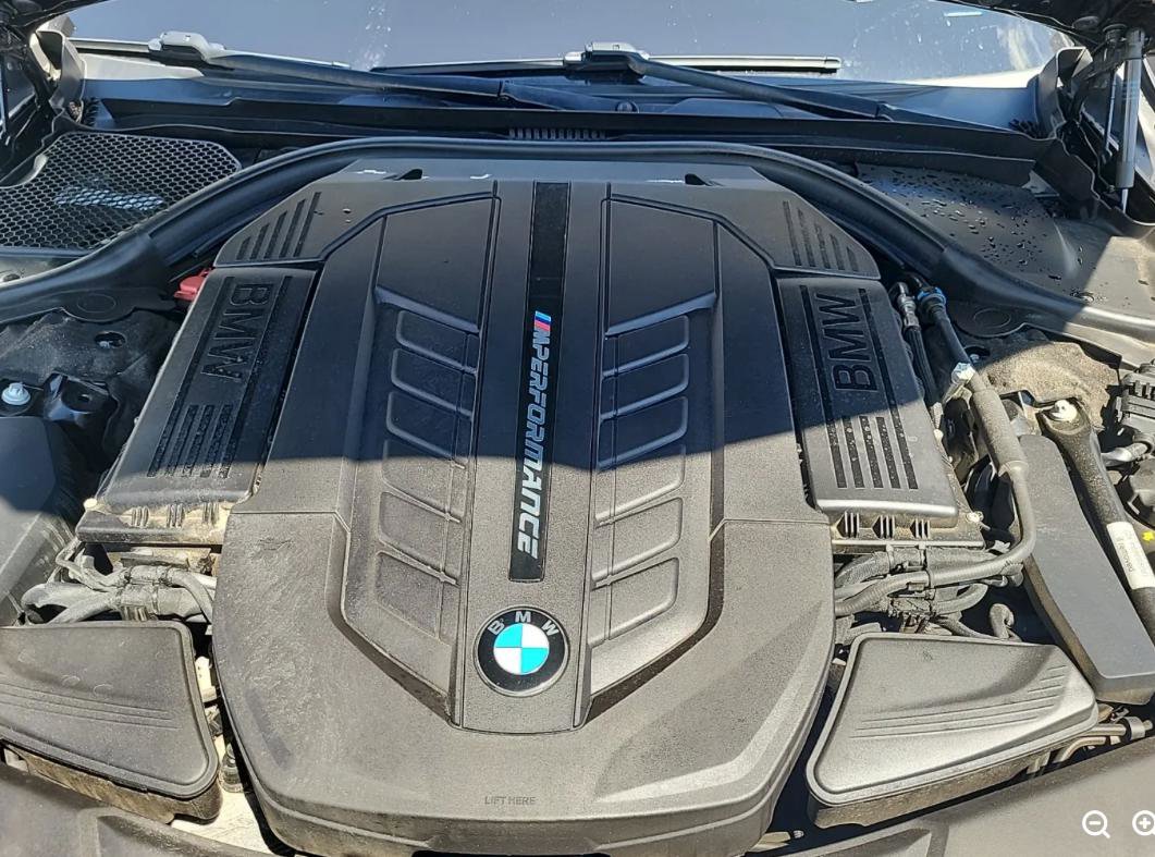 Used 2018 BMW M760i xDrive AWD/4WD image 8