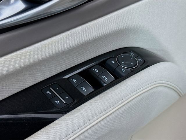 Used 2022 Cadillac Escalade ESV Sport Platinum w/ Heavy-Duty Trailer Package image 21